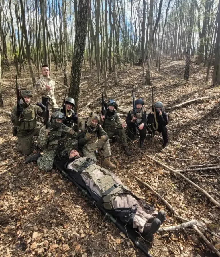 warsztaty tccc harcerze krakow ewakuacja rannego w terenie lesnym